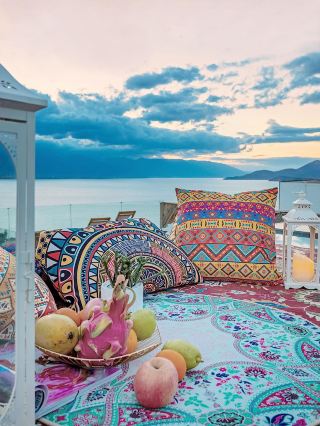 Ananda! The immortals by Erhai Lake are lying on the flat ground!