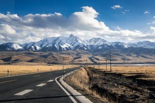 Who says Qinghai and Gansu aren't beautiful in the off-season? This sunset is breathtaking! Ø