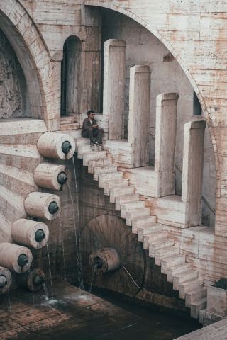A 118-meter giant staircase hidden in Yerevan’s Soviet architectural aesthetic