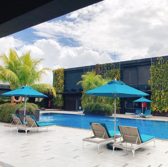 🇲🇾馬來西亞沙巴🏊🏻‍♀️🏊🏻🏊🏻‍♂️打卡拍照泳池飯店📍 Hilton Kota Kinabalu