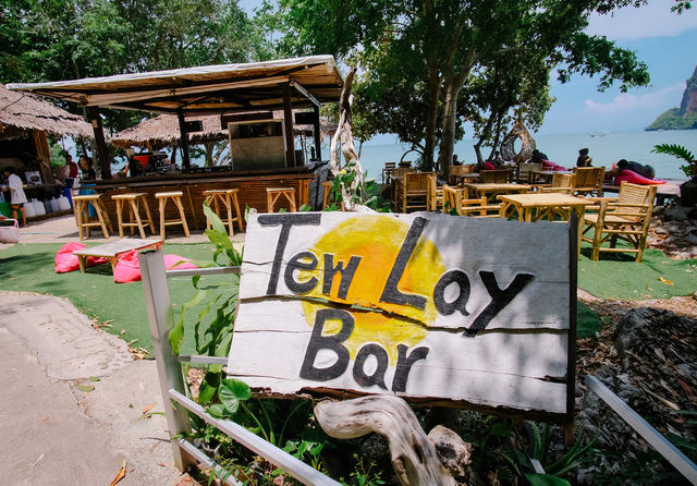 ✅Tew Lay Bar บาร์สุดชิล @ไร่เลย์ Krabi 