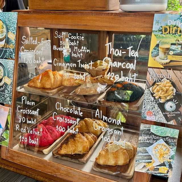 slurp coffee ร้านกาแฟริมแม่น้ำระยอง