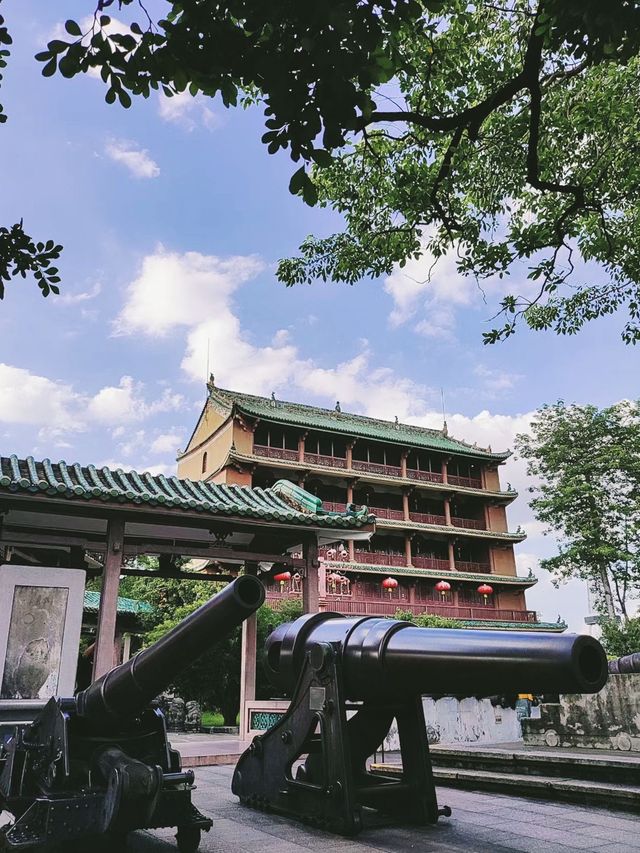 登「五層樓」，逛博物館