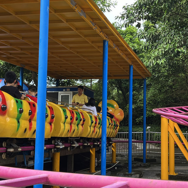 適合一家大細放鬆的濱海公園