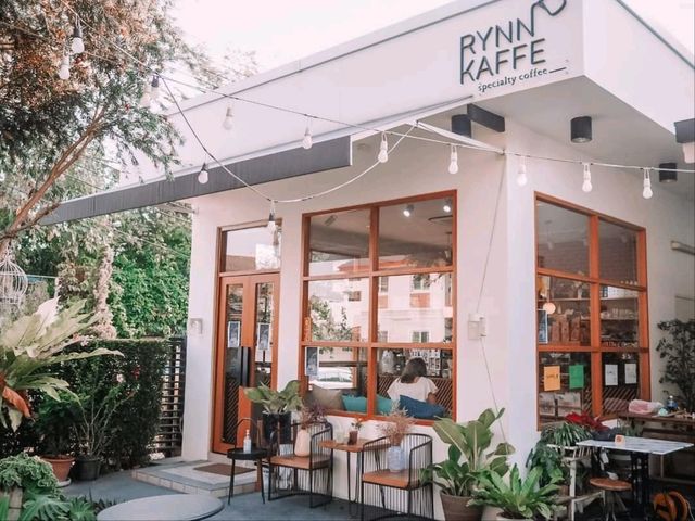 คาเฟ่ระหว่างทาง RYNN KAFFE Specialty Coffee 