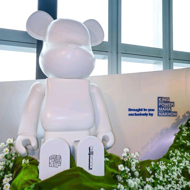 ชมงานหมี bearbrick