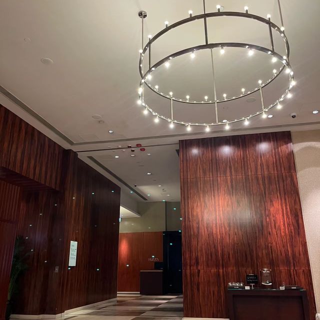 🏢🌆 香港尖沙咀凱悅酒店─維港絕美景色🌟🛍️