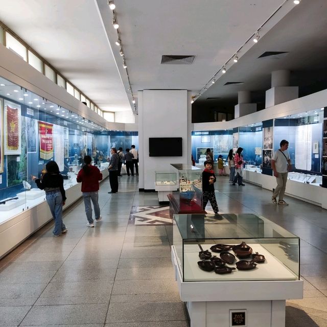 The Leader Museum 