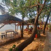 ครัวริมพาน ร้านลับวิวสะพานสารสิน