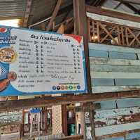 ตลาดเก่าหัวตะเข้ สโลไลฟ์ไปด้วยกัน