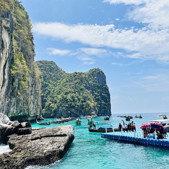 เที่ยวเกาะพีพี #กระบี่ ทะเลสวย น้ำใส 