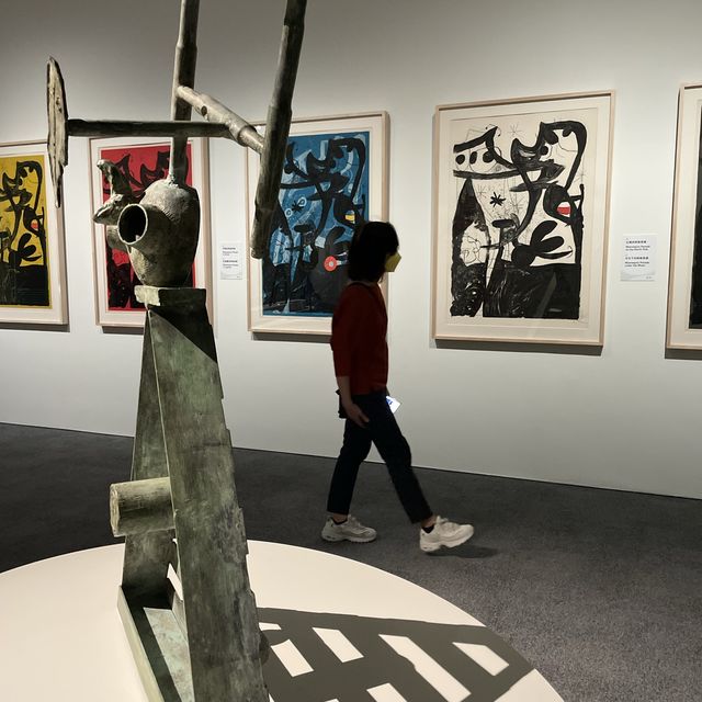 尖沙咀-夜幕下的香港藝術館