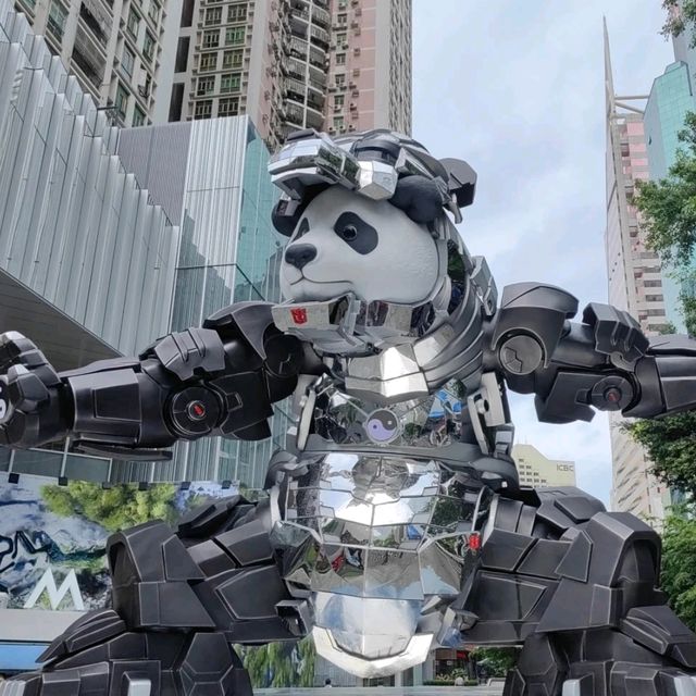 ✨超震撼！8米高機甲大熊貓阿潘達🐼✨