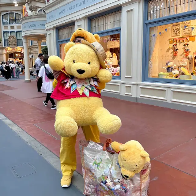 도쿄 디즈니랜드의 흔한 모습🐻