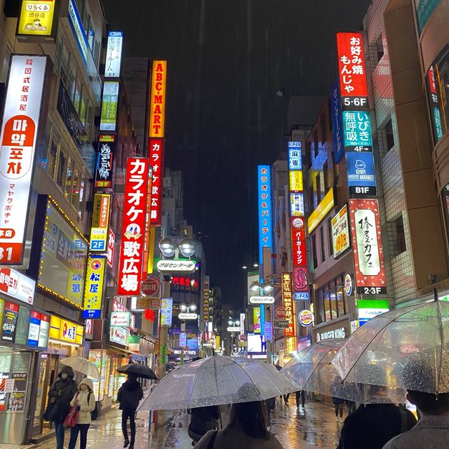사이버펑크 감성 제대로 저격하는 도쿄의 낭만적인 교차로, 시부야 스크램블 교차로