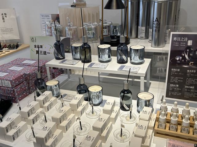 🍦 華山文創的未來市文創商店：天然水果冰棒＆文創驚喜🎨