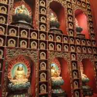 Buddha's Tooth Relic Temple in Singapore