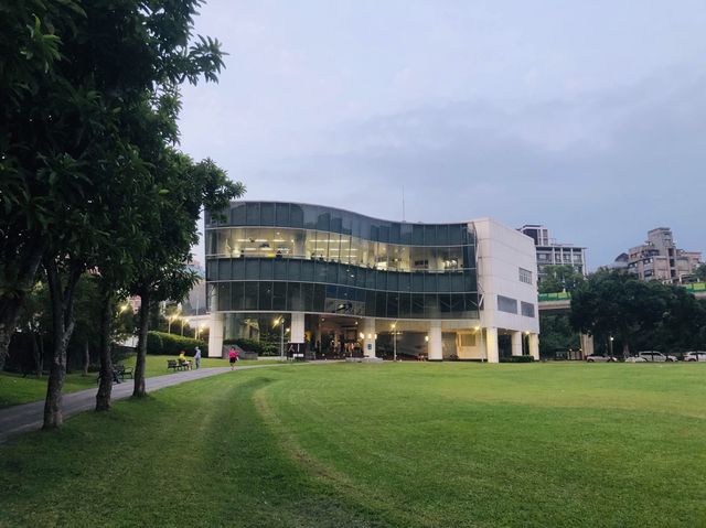 台北｜🌳🌅 Dahu Park 大湖公園