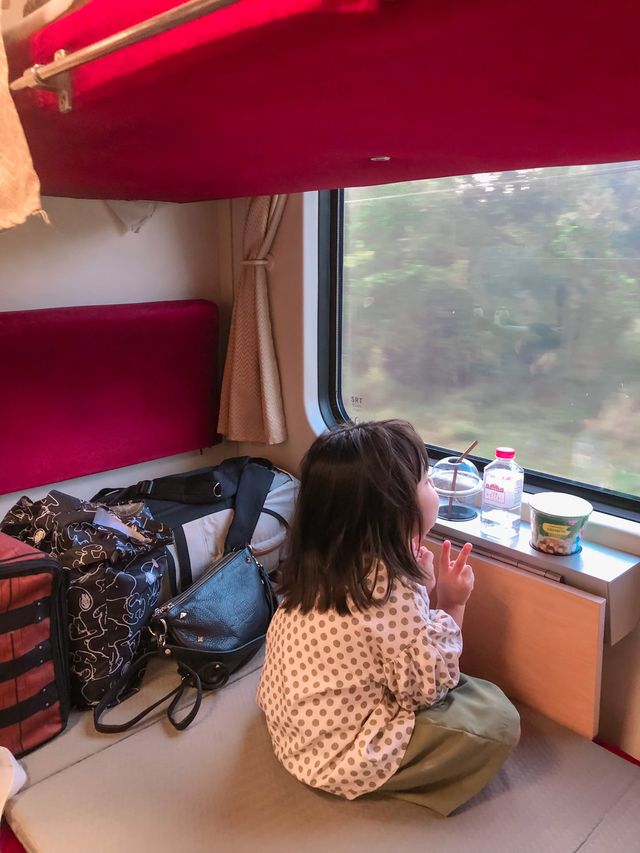 นั่งรถไฟขบวนด่วนพิเศษ CNR ไปหาดใหญ่