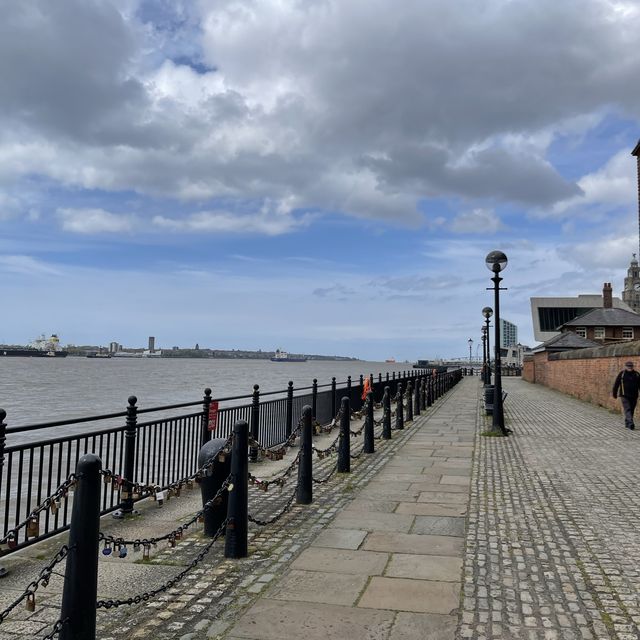 阿爾伯特碼頭 Albert Dock ⛴️在利物浦