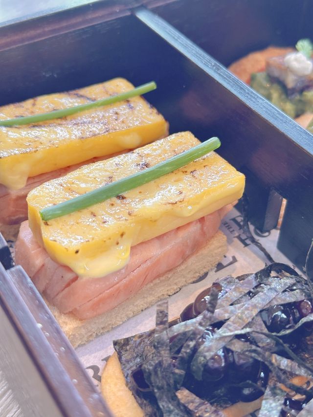  《Luna Cake 下 午 茶》