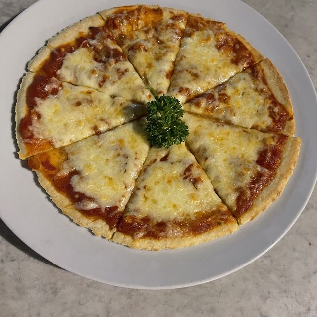夕陽餘暉，彩霞滿天的Pizza晚餐 Pantai 海灘餐廳