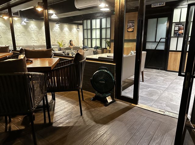 銅鑼灣特色樓上Cafe☕️