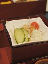 日本住宿篇，早餐是低級懷石料理版本 