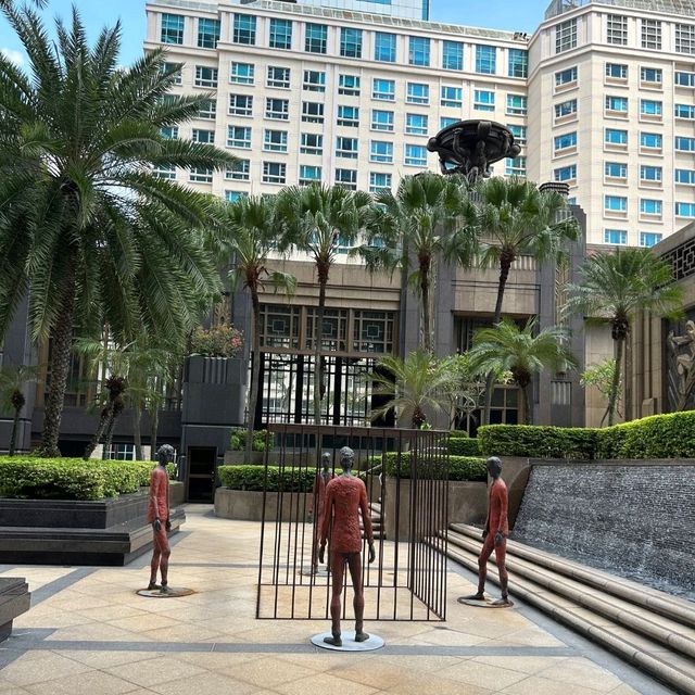 Art Pieces at Parkview Square