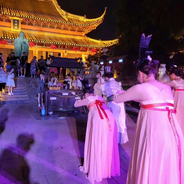 【南京夜遊】夫子廟步行街：免費入場，感受金陵城的文化底蘊