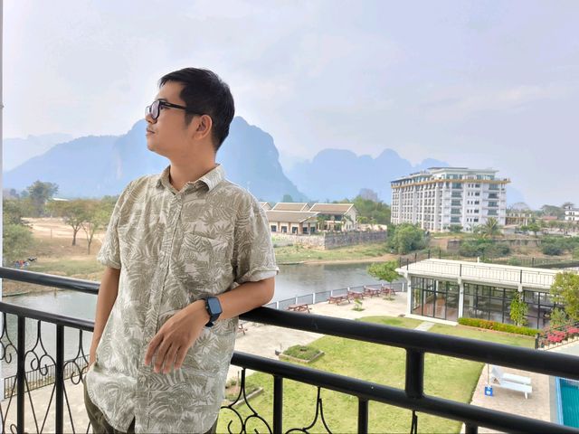 Simon riverside hotel โรงแรมวิวกลักล้าน @วังเวียง