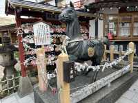 兵庫県尼崎市。大きな鳥居と遊具があります『尼崎えびす神社』