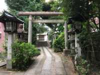 探索池尻稻荷神社：東京市中心的靈性綠洲