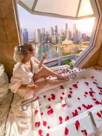 The best hotel bathtub view in Singapore 🛁🇸🇬