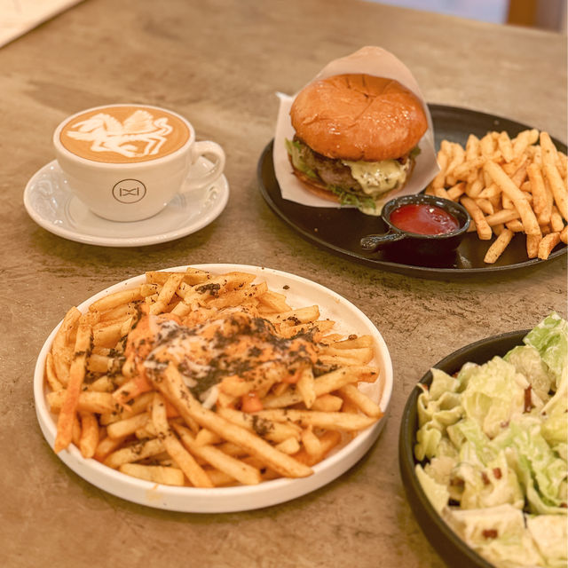 拉花超可愛☺️文青cafe