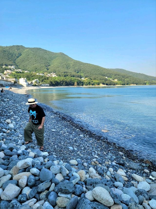물이 진짜 맑은 몽돌 망치해수욕장🏖
