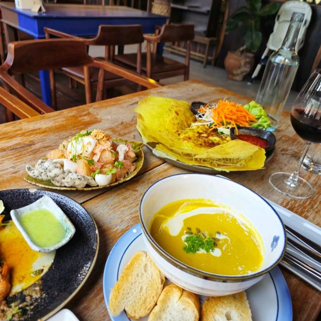 베트남 여행 나트랑 맛집 Nôm Nôm Restaurant & Cafe