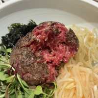 【狎鴎亭/ソウル】日本人に人気の焼肉屋のユッケビビンパ