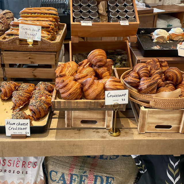 安国駅にオープンしたばっかりの新パン屋さん"perment"🍞