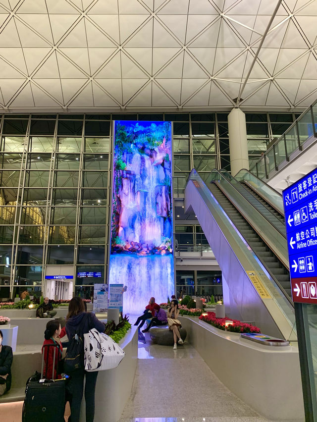 香港　香港観光　香港国際空港はやっぱり立派だったぞ！