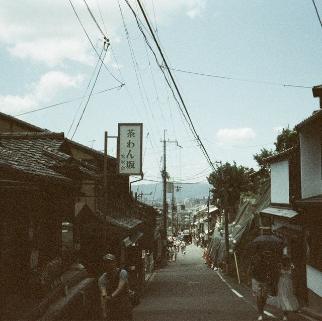 「清水寺：千年歷史，感激敬畏之旅」