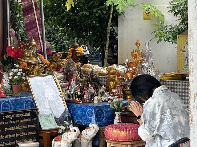 วัดมหาวนาราม อุบล ขอพรท้าวเวสสุวรรณ