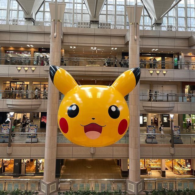 Geat atmosphere, fantastic place for shopping