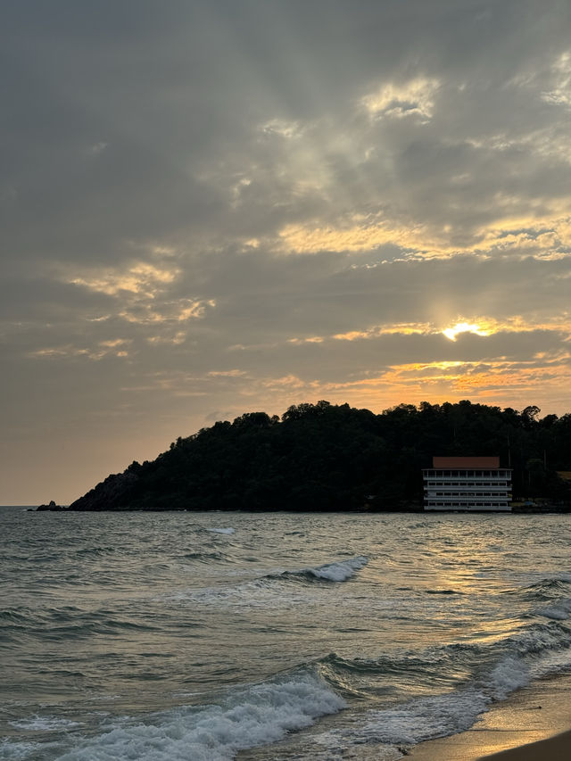 หาดแหลมเสด็จ จันทบุรี