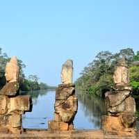 ชมสถาปัตยกรรมนครวัด นครธม
