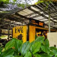 🇲🇾 Savor Village Delights at Kafe Kampung Kaw