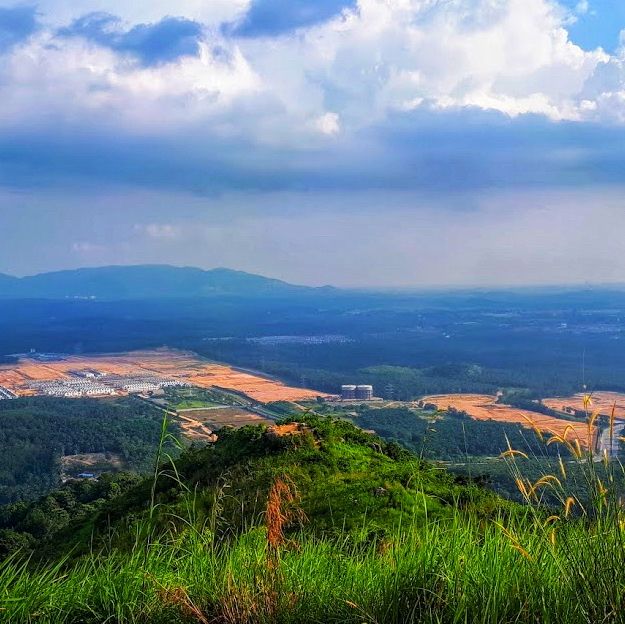 🇲🇾 Conquer Bukit Broga: Perfect Hike Adventure!