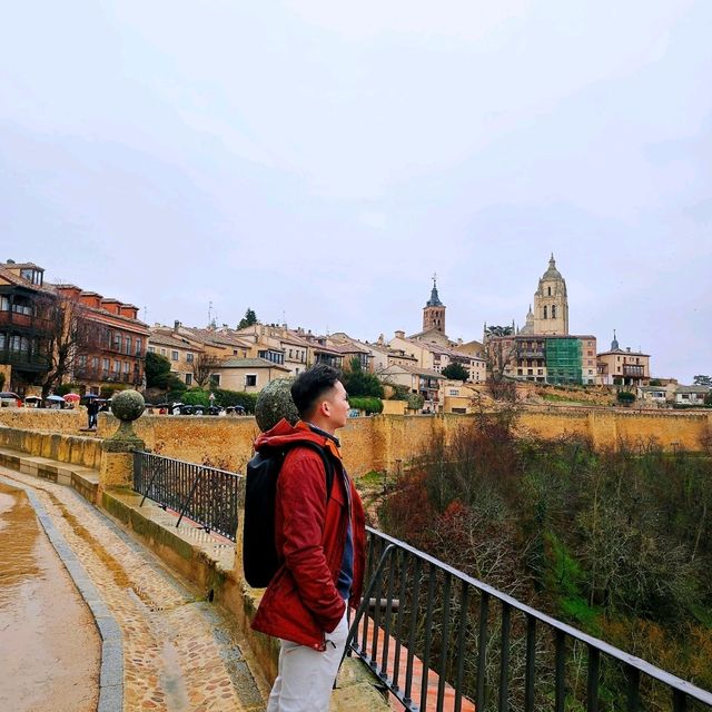 A Day Tour Through Segovia, Salamanca, and Toledo: History and Flavors