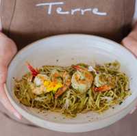 ร้านอาหารและคาเฟ่เปิดใหม่ย่านนาคา ภูเก็ต 🍲✨