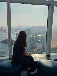 在 BUSAN X the SKY 看到山城海天全景